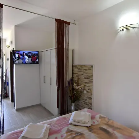 Daire Neues Mit Meerblick In By Interhome Zambratija (Istria)