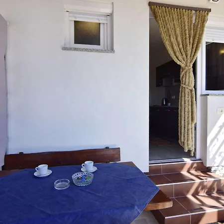 Neues Mit Meerblick In By Interhome