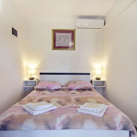 Neues Mit Meerblick In By Interhome Daire Zambratija (Istria)
